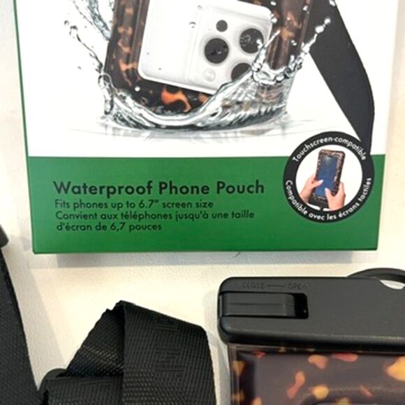 Kate Spade Waterproof Phone Pouch Animal Print Leopard NEW in Box - Picture 8 of 8